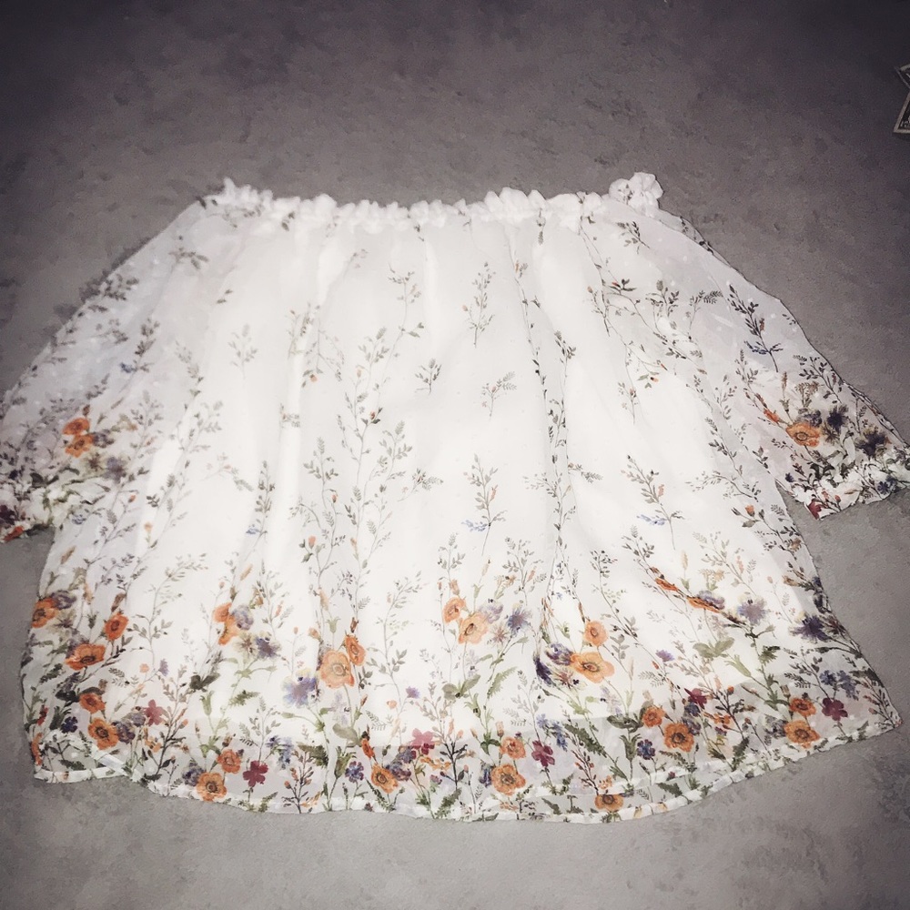 Sweet rain floral print on or off shoulder blouse